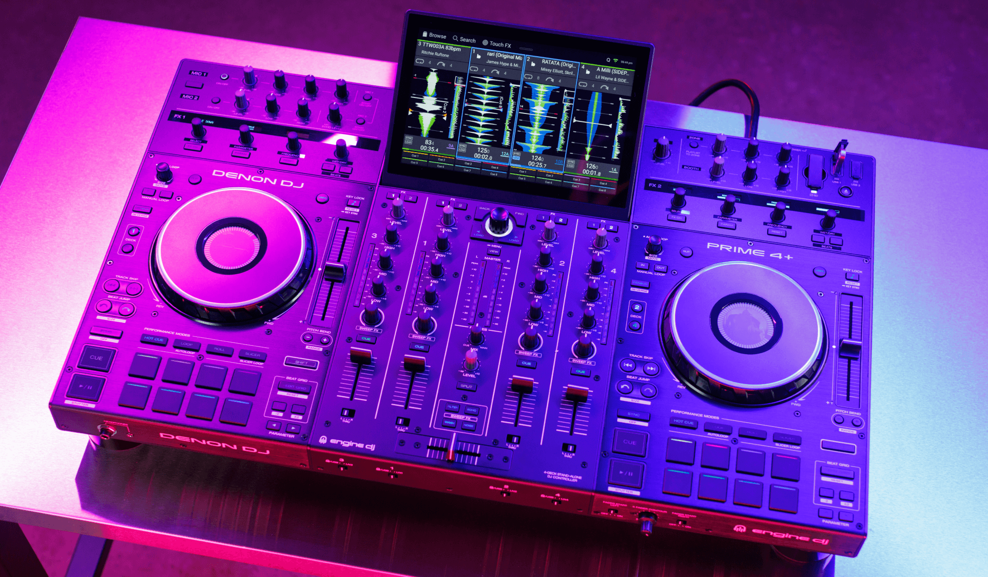 Denon DJ Prime 4 sistem DJ all-in-one dengan 4 deck, mixer 4 channel, dan layar sentuh besar di tengah